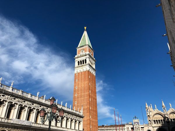 イタリア・ローマ、ミラノ、ヴェネツィア、カプリ島、バチカン市国「イタリア旅行」の写真：ヴェネツィア。沈んでしまうのかな…
街並...
