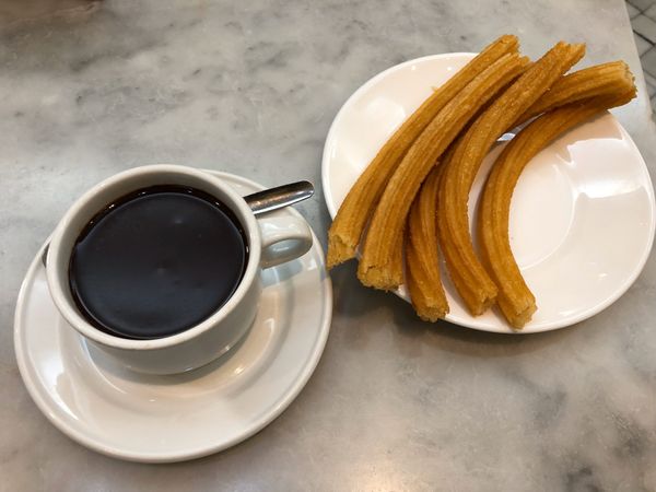 アメリカ(米国)・ニューヨーク「日本→ニューヨーク→スペイン→日本。1週間で地球一周してしまった旅」の写真：マドリードグルメ。サンミゲル市場で立ち飲み🍷