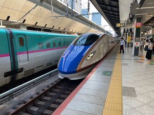 旅の起点は長野駅。東京からだと新幹線であっと言う間に着きます。目的地の戸隠...