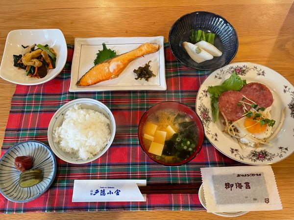 日本・長野県「2024 戸隠バードウォッチング」の写真：朝食は朝５時から対応していただけます。早...