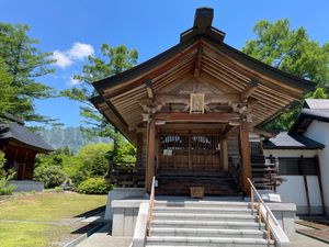 極楽坊の近くにある公明院