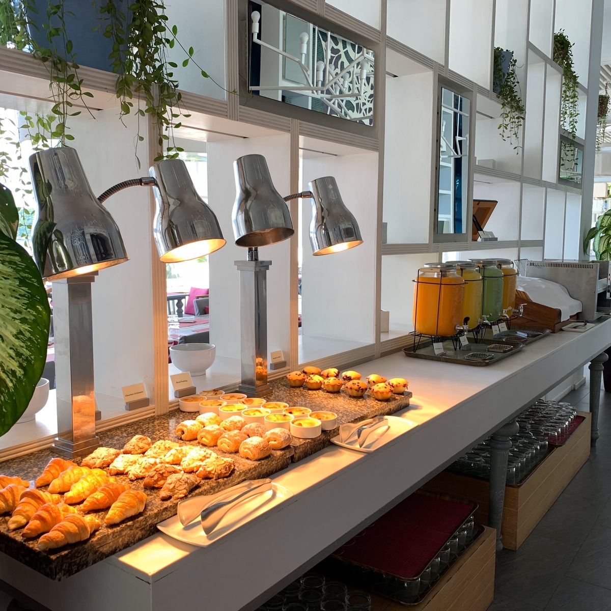 ✨ホテルの朝食✨

朝食が本当に本当に種類豊富で美味しくて毎日飽きなくて…...