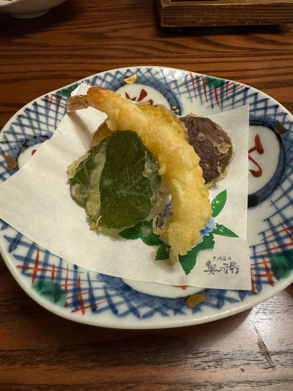 お煮しめ　器もかわいい☺️
山女の塩焼
天麩羅