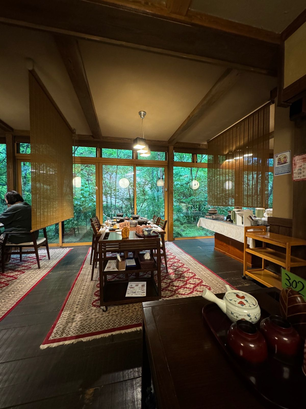 緑の中に泊まりたくて。
雨だけど心地いい