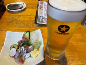 旅の最後は小田原駅近くの居酒屋さんへ。