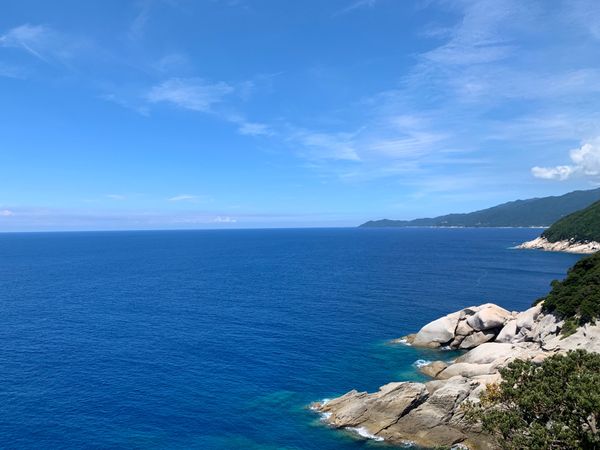 日本・縄文杉、白谷雲水峡、いなか浜「屋久島ひとり旅」の写真：屋久島灯台からの景色！キレイすぎる〜✨