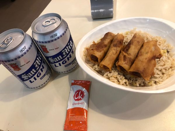 フィリピン・セブ「オスロブでジンベエザメと泳ぐ」の写真：帰国の経由地マニラ