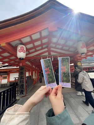 大好きな先輩に会いに広島へ🚄
初めての1人新幹線ドキドキだったけど、
行き...