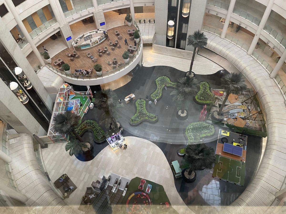 宿泊したホテル。インドではかなりいいホテルみたい。

ラディソン ブル ド...