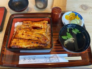 さくめさんの鰻は絶品でした。
浜太郎の餃子好きな味でした。