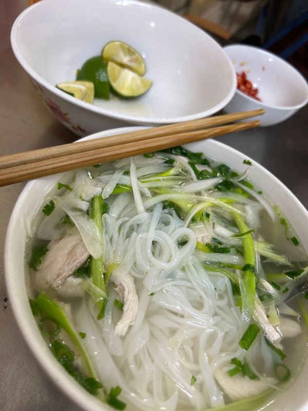 ベトナム・ハノイ「ハノイ」の写真：４日目

やっとフォー食べた。
どこの人...