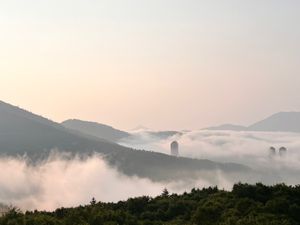 雲海テラス
朝4:30前に着いてもすでに50人程度の行列。