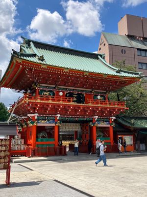 秋葉原駅からほど近い神田神社