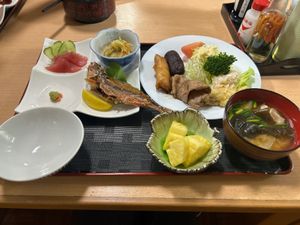 民宿大浜荘の夜ご飯と朝ごはん。
いつも沢山の沖縄料理、食べきれないくらい、...