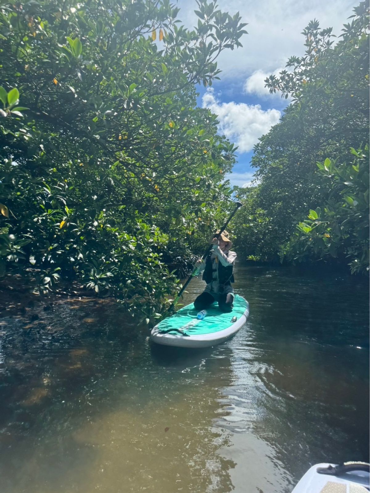 やいま村にてSUPしました。
玉のような汗が出まくり！
めっちゃ楽しかった！