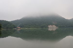 朝早すぎたのと天気もそれほど良く無かったので微妙は風景。本当はもっと青い風...