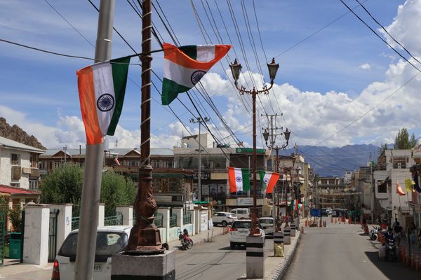 インド・ニューデリー「インド🇮🇳デリーとラダック観光」の写真：ラダック到着。ここは本当にインドなのだろ...