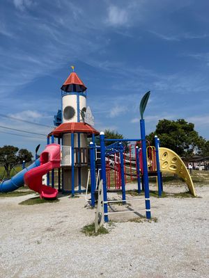 道の駅おおとう桜街道

無料で遊べる子供プールや噴水、子供遊び広場では百円...