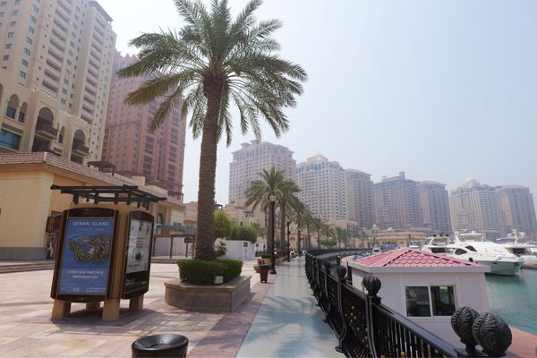 カタール・Doha「ナイジェリア出張4」の写真：ドーハの北の方