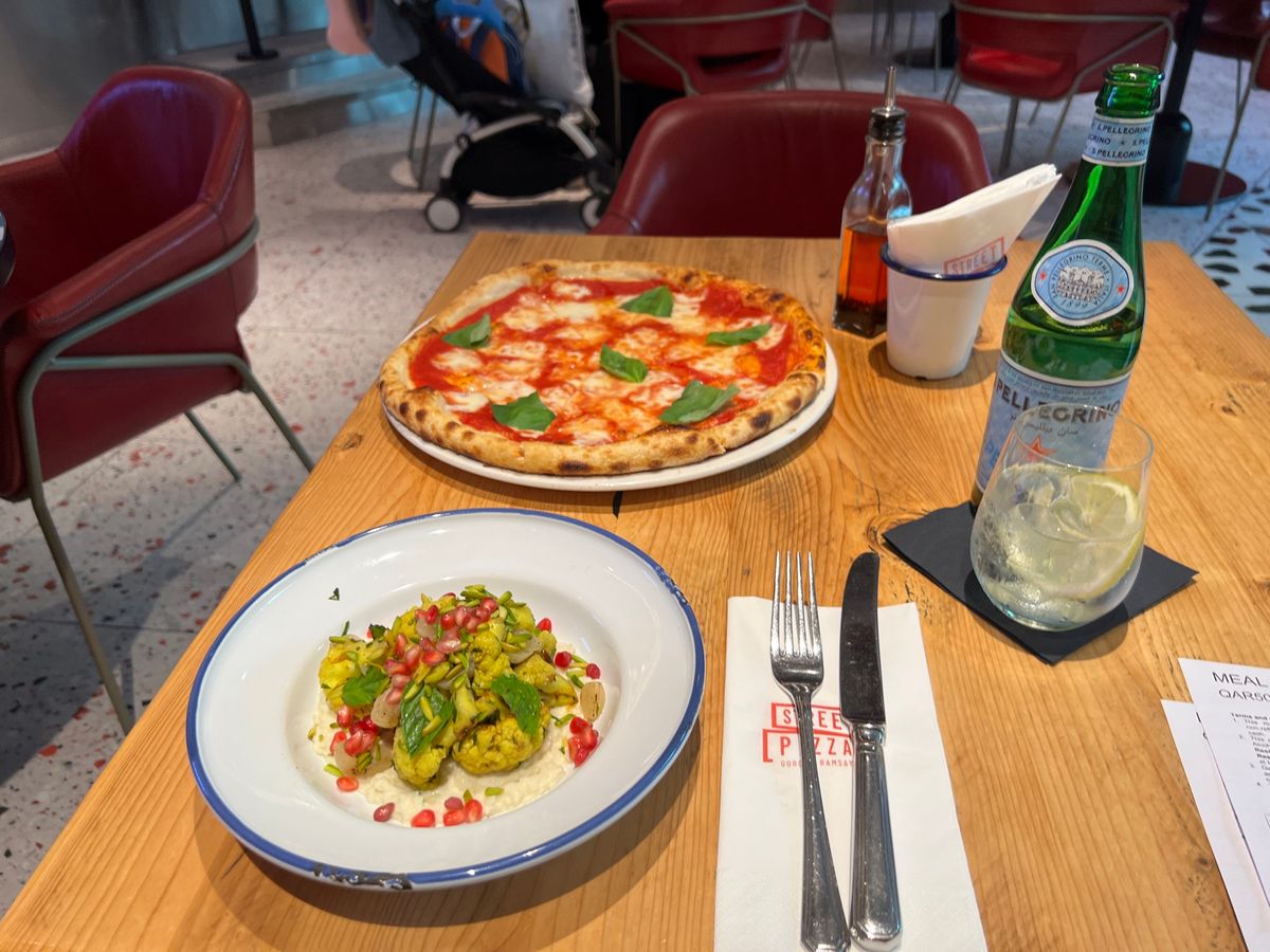 空港で乗り継ぎ