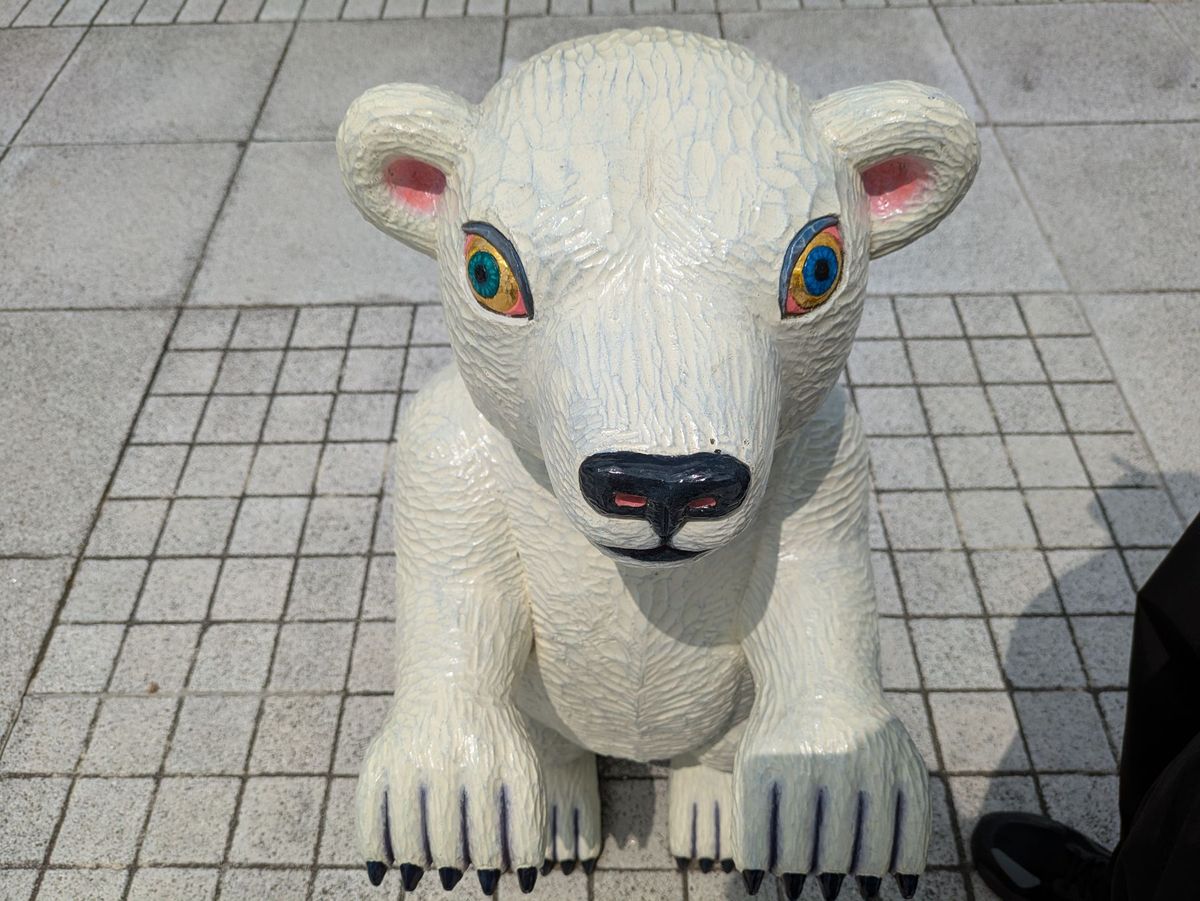 富山美術館。無料エリアだけでも充分楽しめます。