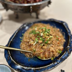 今回は香港滞在が長いので、中華の食べ尽くし。
初日は四川料理の名店、三希楼...