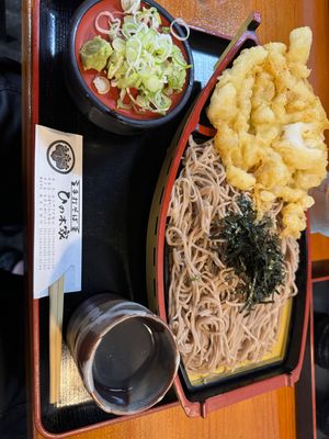 米子で府中焼き
赤崎で海鮮丼🦞
米子に戻って天ざる蕎麦
美味しく頂きました♪