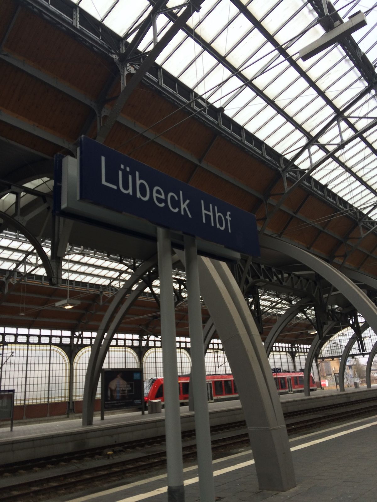 リューベックの風景。
ホルステン門は重すぎて地盤沈下が起こっているそうです。