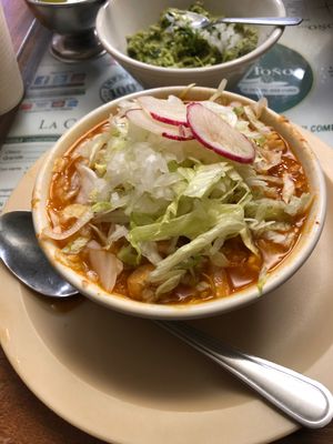 タコス以外はあまり知名度がないメキシコ料理。
肉にチョコレートソースをかけ...