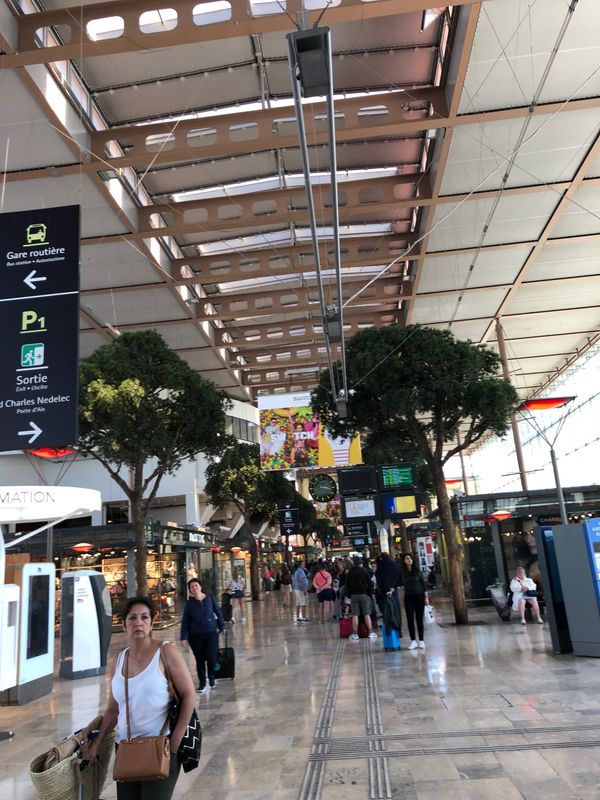 フランス・マルセイユ「南仏旅行」の写真：マルセイユ駅、マルセイユの凱旋門、ニース...