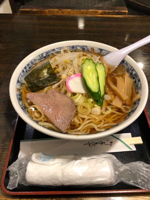 栄屋さんの冷やしラーメン