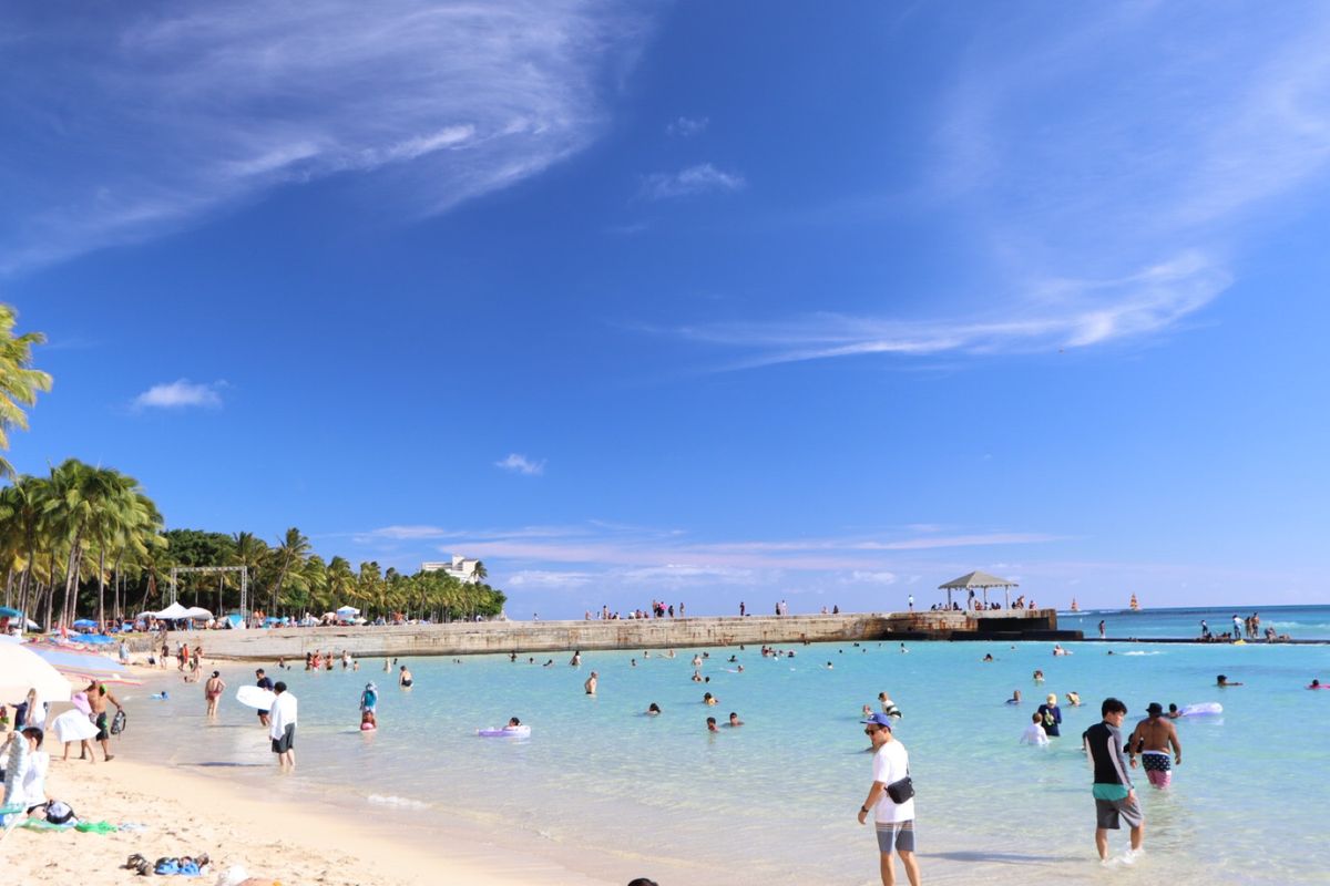 ホノルル１日目！
暑いけど、湿気が少なくて暑くない！
ダイヤモンドヘッドが...