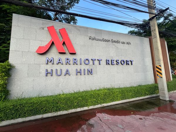 タイ・バンコク「タイ休暇旅行」の写真：ホアヒンにて。
プールでダラダラしたり、...