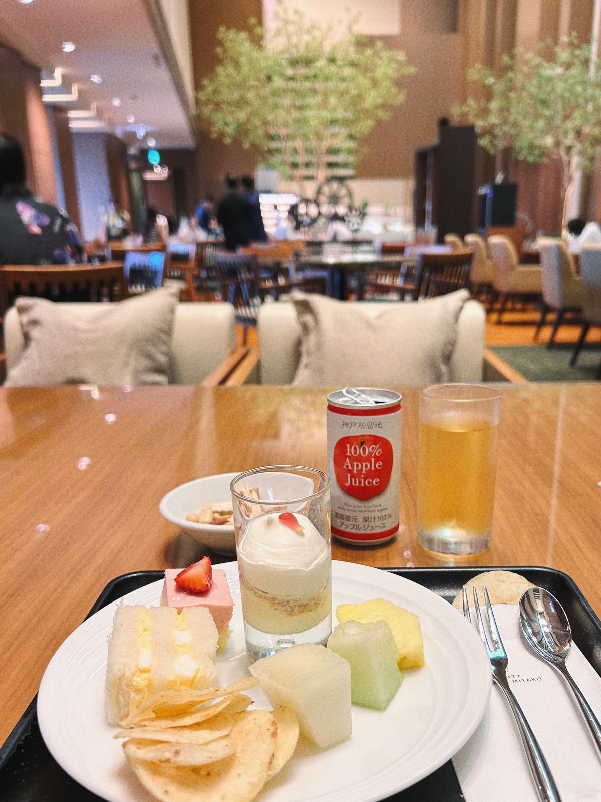 今回の旅の目的は
暑いから観光中心ではなく
クラブラウンジを満喫すること
...