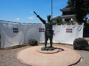 眞田神社⛩️
若かりし頃の幸村像と大兜