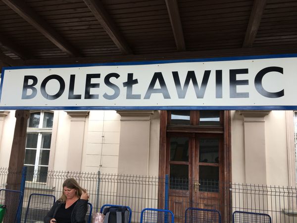 ポーランド・ボレスワヴィエツ「初ポーランド」の写真：ポーランド食器に出逢うための1人旅。フラ...