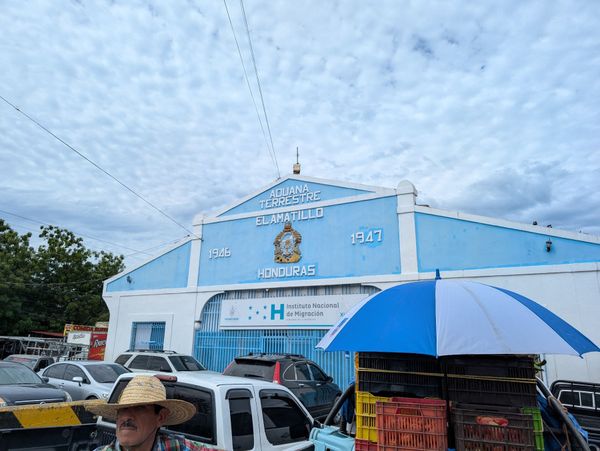 パナマ・パナマシティ「ケツァール探しから中米ホッピング」の写真:ニカラグアのLeonからエルサルバドルの...