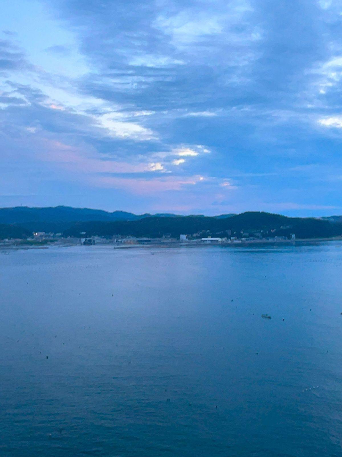 9/3
朝の空
1枚目から順に 4:50 5:05 6:35に撮りました