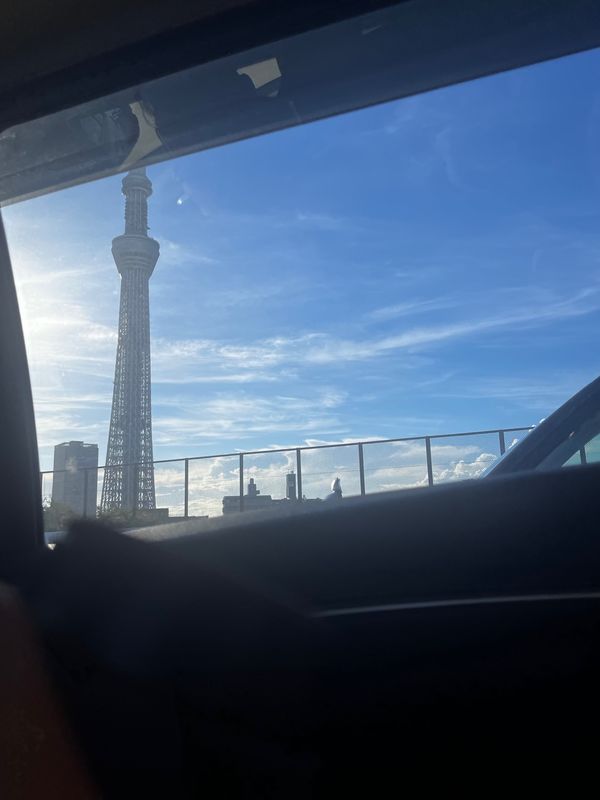 日本・青森県「東北家族旅行」の写真：9/2  
道中で見えたスカイツリー