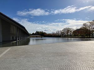 佐川美術館
ステーキランチ
ガウディ展お土産