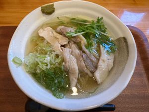 北山村筏下り
和歌山、奈良、三重の県境を下ります
熊野地鶏の親子丼とラーメ...