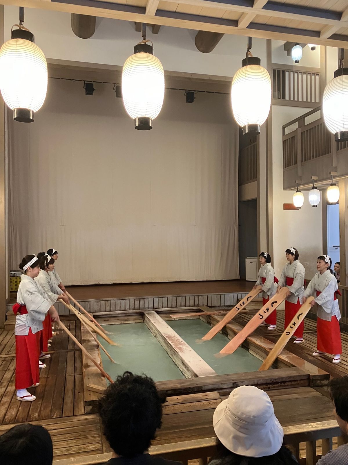 草津温泉①湯もみ