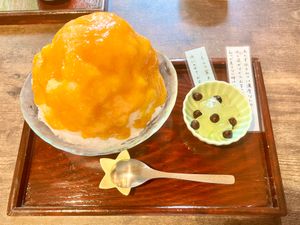 【手作りあんみつの店みつばち】
河原町今出川を下がったとこにある甘味処
千...