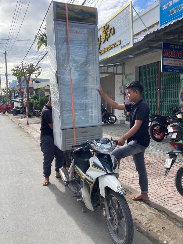 ベトナム・đảo Hải Tặc(海賊島)「ベトナム」の写真：相変わらず曲芸運転が上手いベトナム人。
...