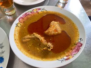 インド風カレーも美味い。cà ri gà 
鶏カレー(ご飯とセットで400...