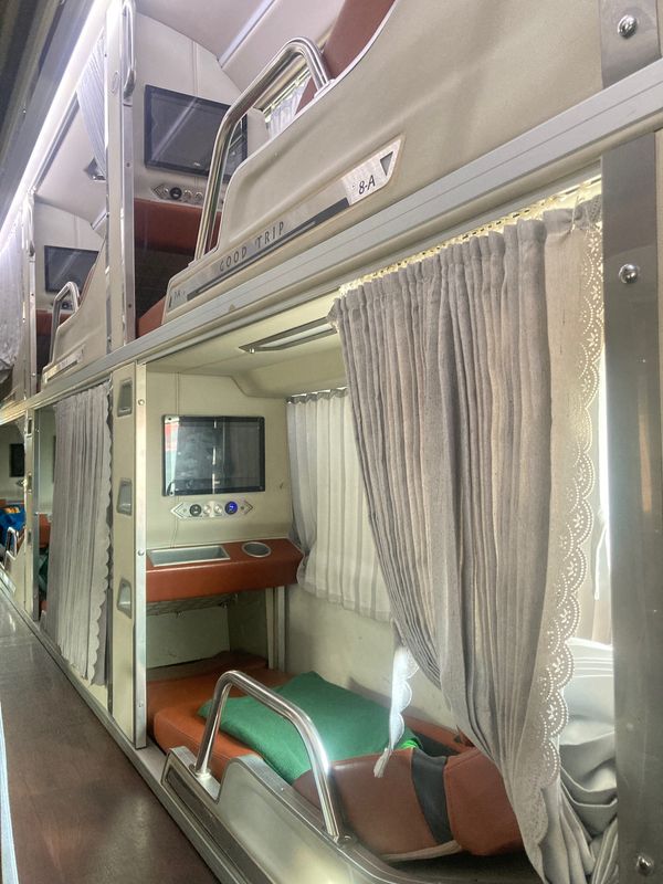 ベトナム・đảo Hải Tặc(海賊島)「ベトナム」の写真：サイゴンのタンソンニャット空港に到着して...