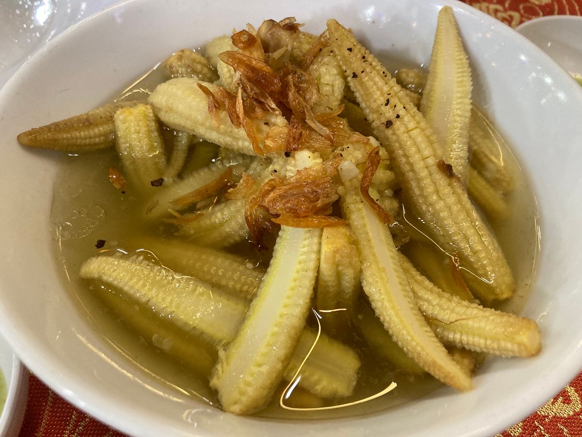 gà hấp mướp 鶏のヘチマ蒸しと日本では全く美味しいと思わないbắ...