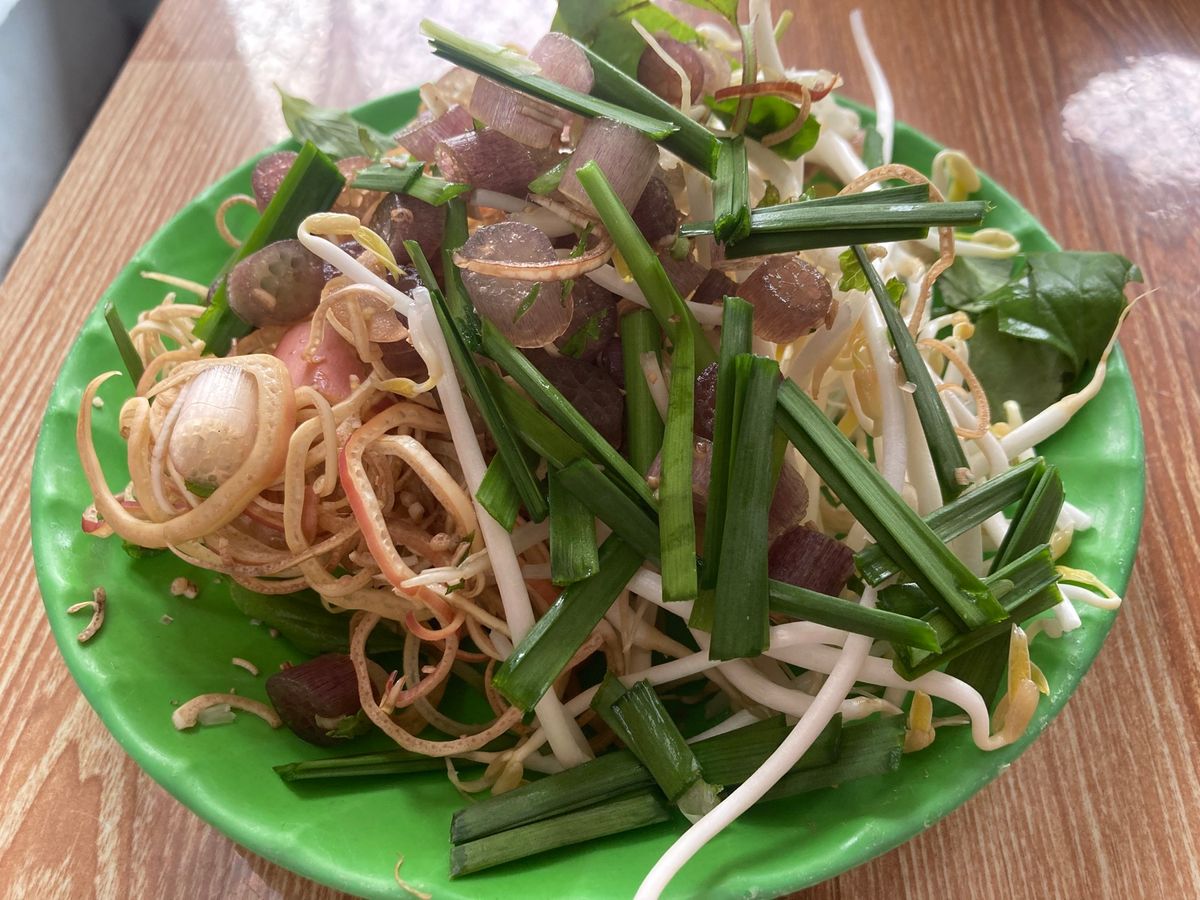 bún nước lèo đối diện Hương Lực(フーンルッ...