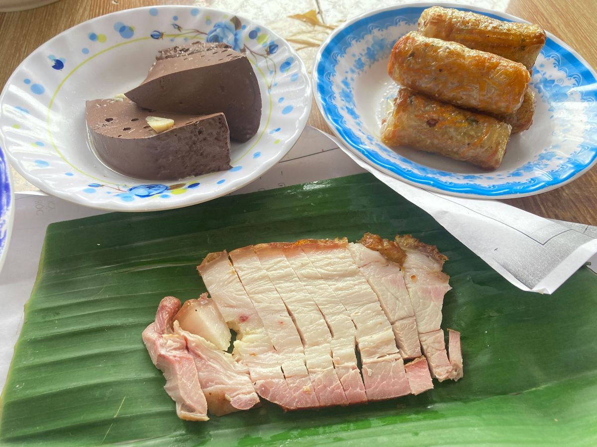 bún nước lèo đối diện Hương Lực(フーンルッ...