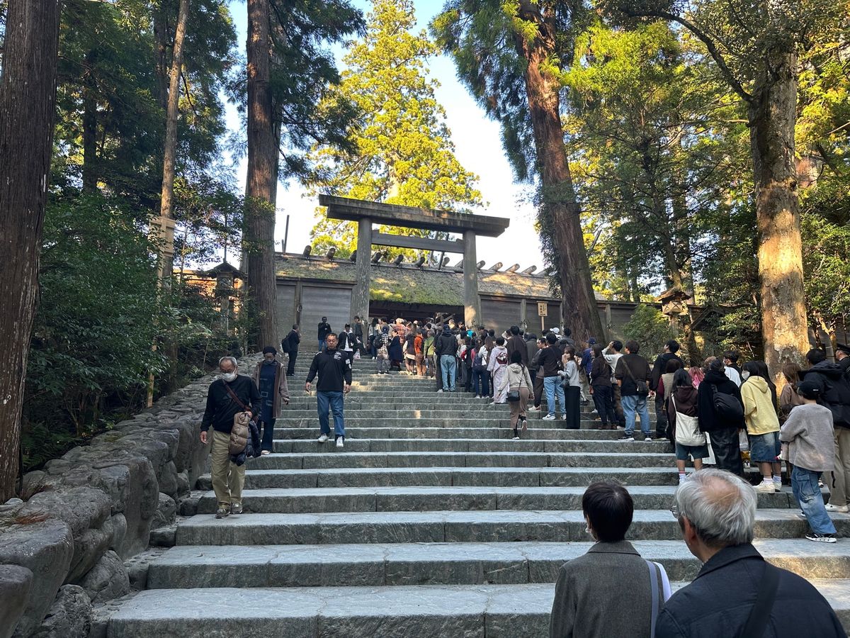 11/22伊勢
伊勢神宮、伊勢うどん、赤福、おかげ横丁